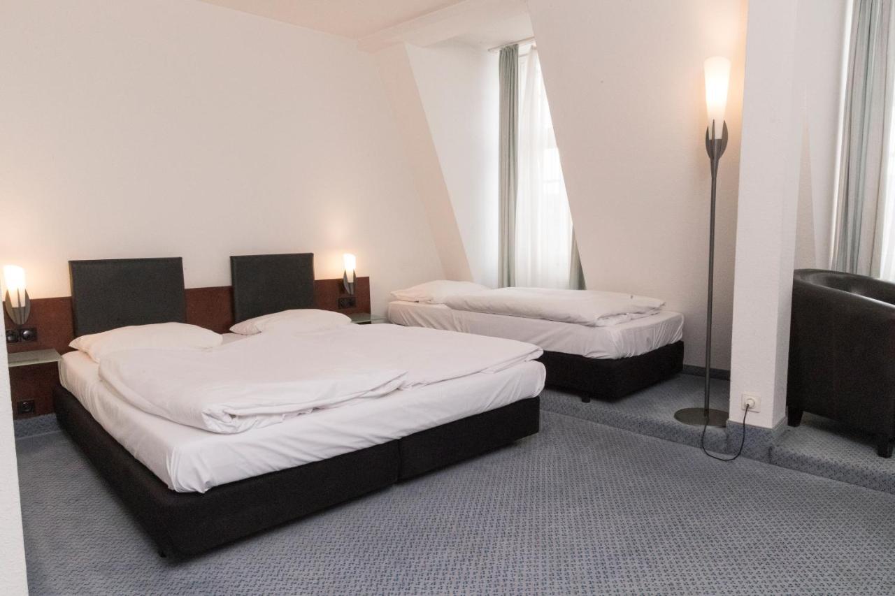 Sweet Dream Hostel & Pension - Self Check-In กึสโทรว์ ภายนอก รูปภาพ