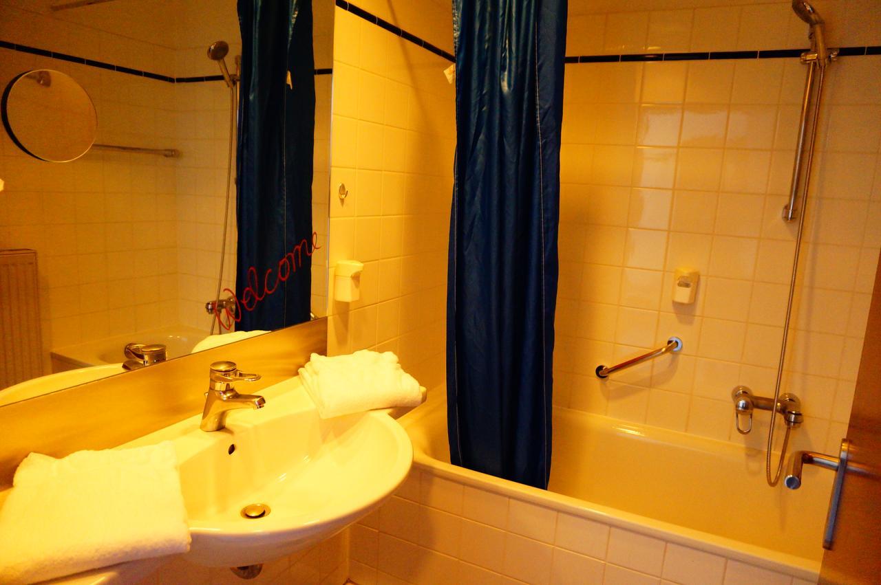 Sweet Dream Hostel & Pension - Self Check-In กึสโทรว์ ภายนอก รูปภาพ