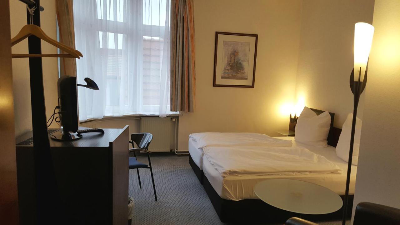 Sweet Dream Hostel & Pension - Self Check-In กึสโทรว์ ภายนอก รูปภาพ